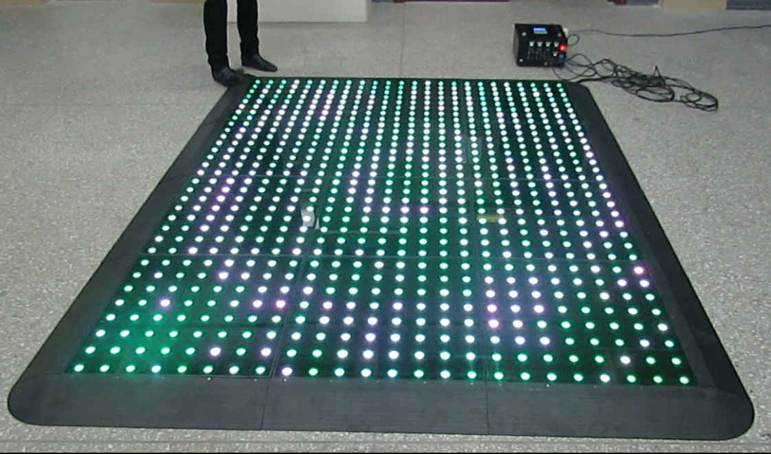 أرضية الرقص اللاسلكية LED تثبيت مريحة للمرحلة المهنية